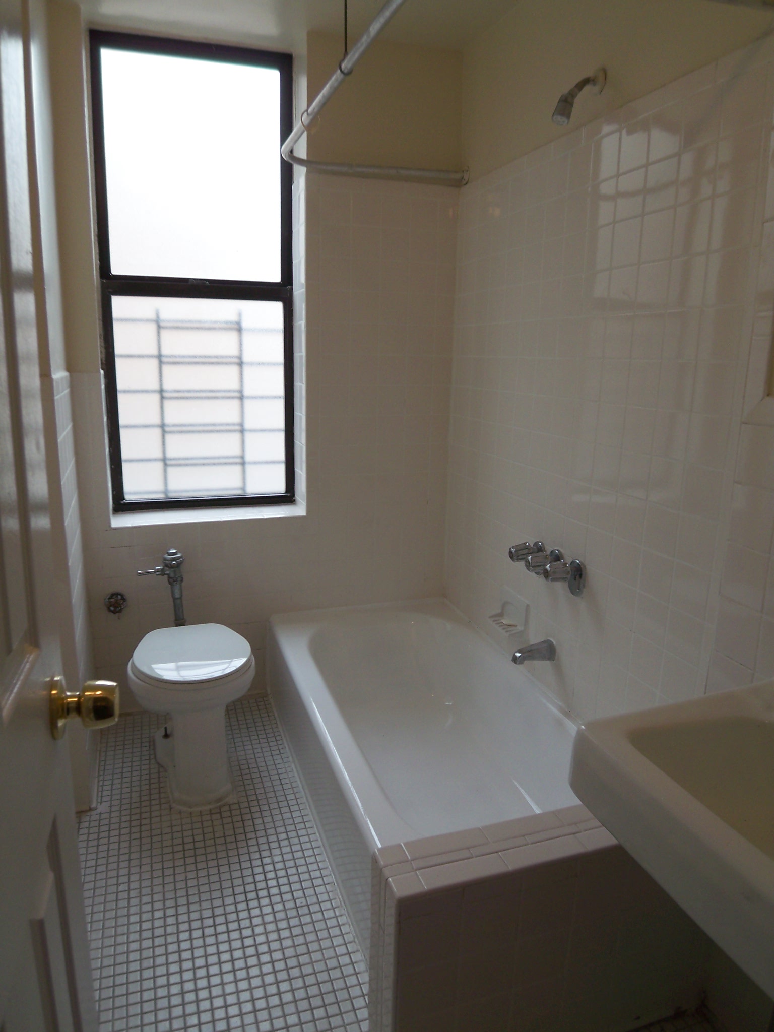 Bronx & Harlem NoFee Apartments Tryax Realty Management, Inc.